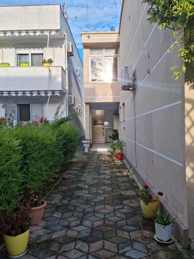 Guesthouse Novi Дуррес