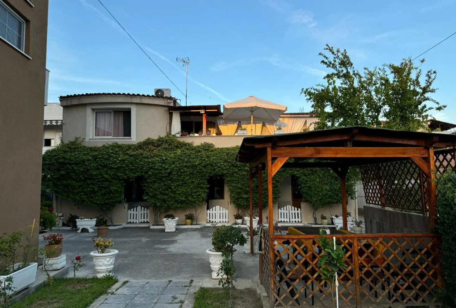 Guesthouse Novi Durrës Pensjonat