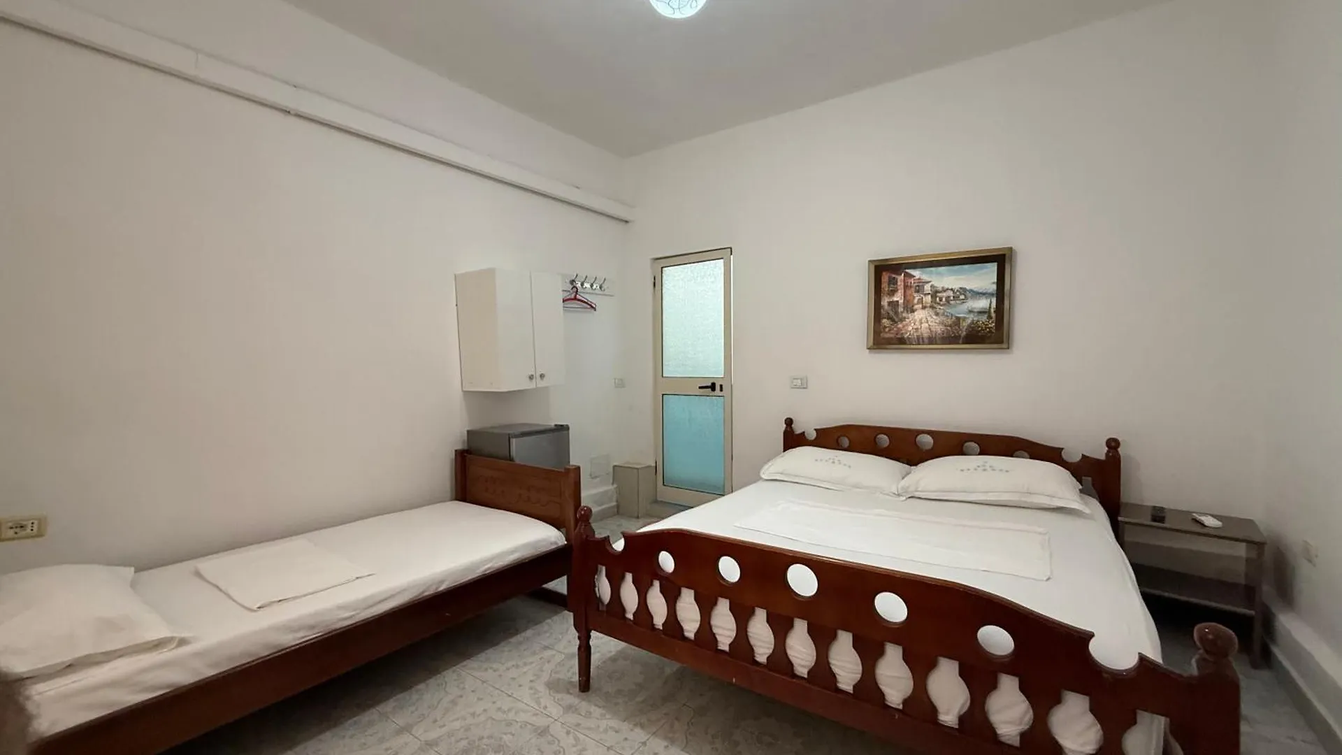Guesthouse Novi Дуррес